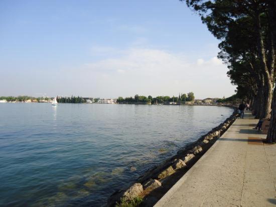 Appartamento La Regina Del Garda Peschiera del Garda Esterno foto